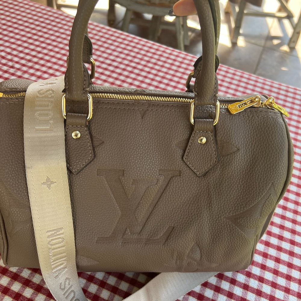 Purse and wallet